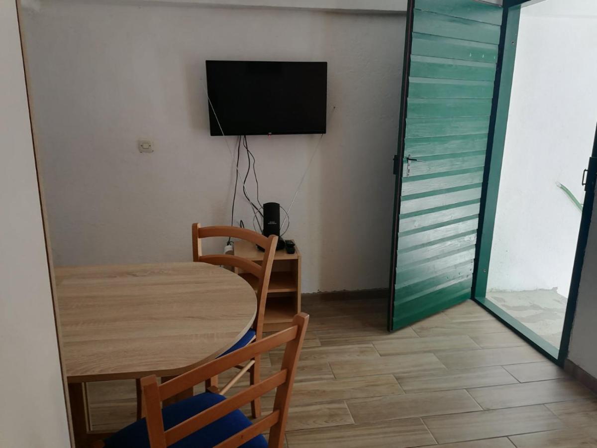 Apartman Milica Golubic  Экстерьер фото